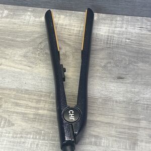 CHI Original Ceramic Hair Straightener Flat Iron 1 inch Model GF8288 Purple